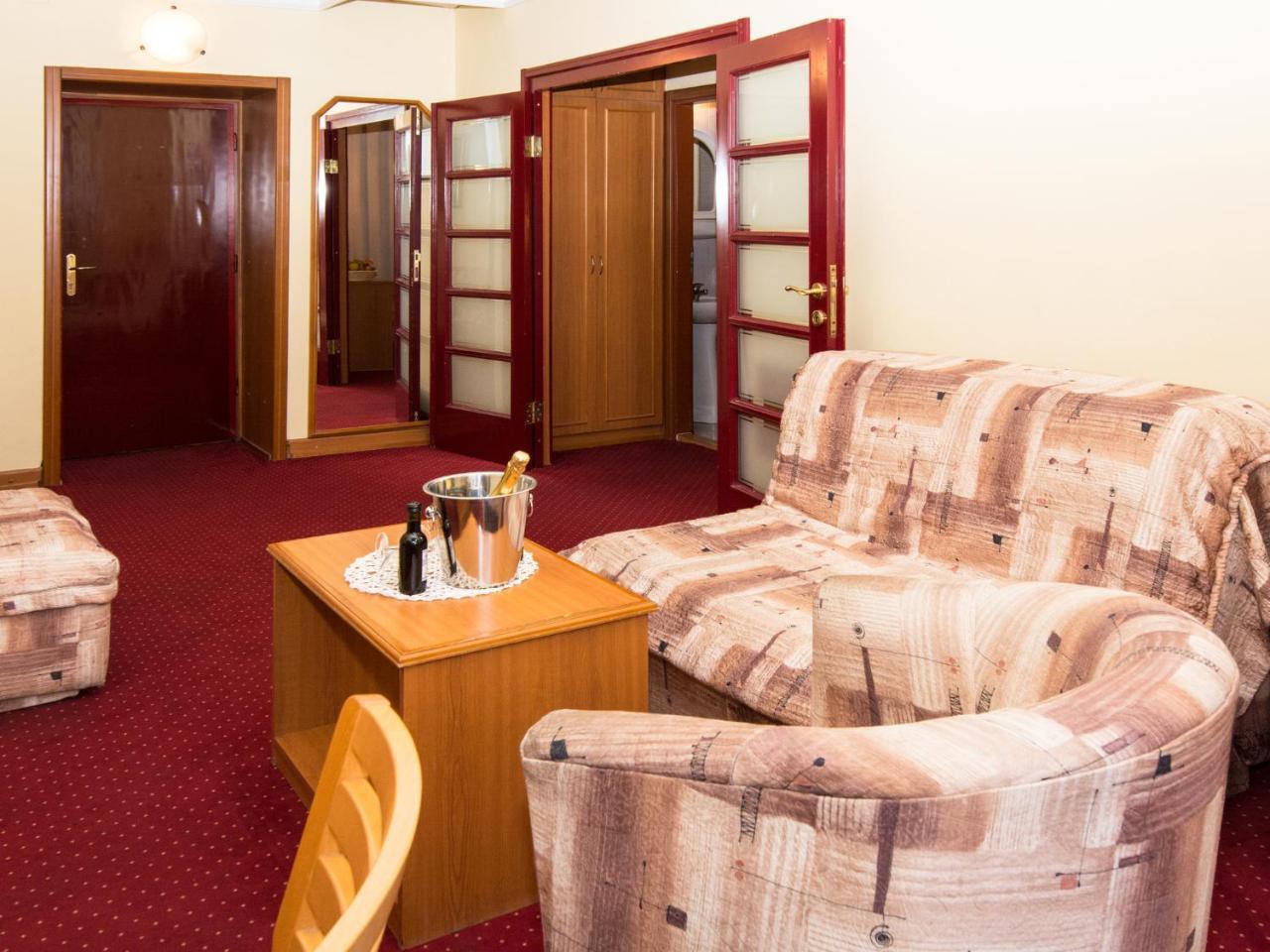 Hotel Kasina Belgrade Exterior photo